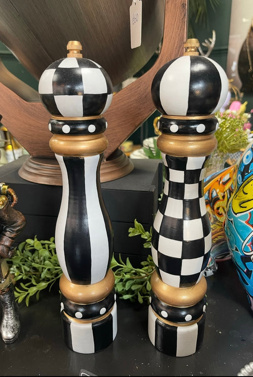 Large salt & pepper mill